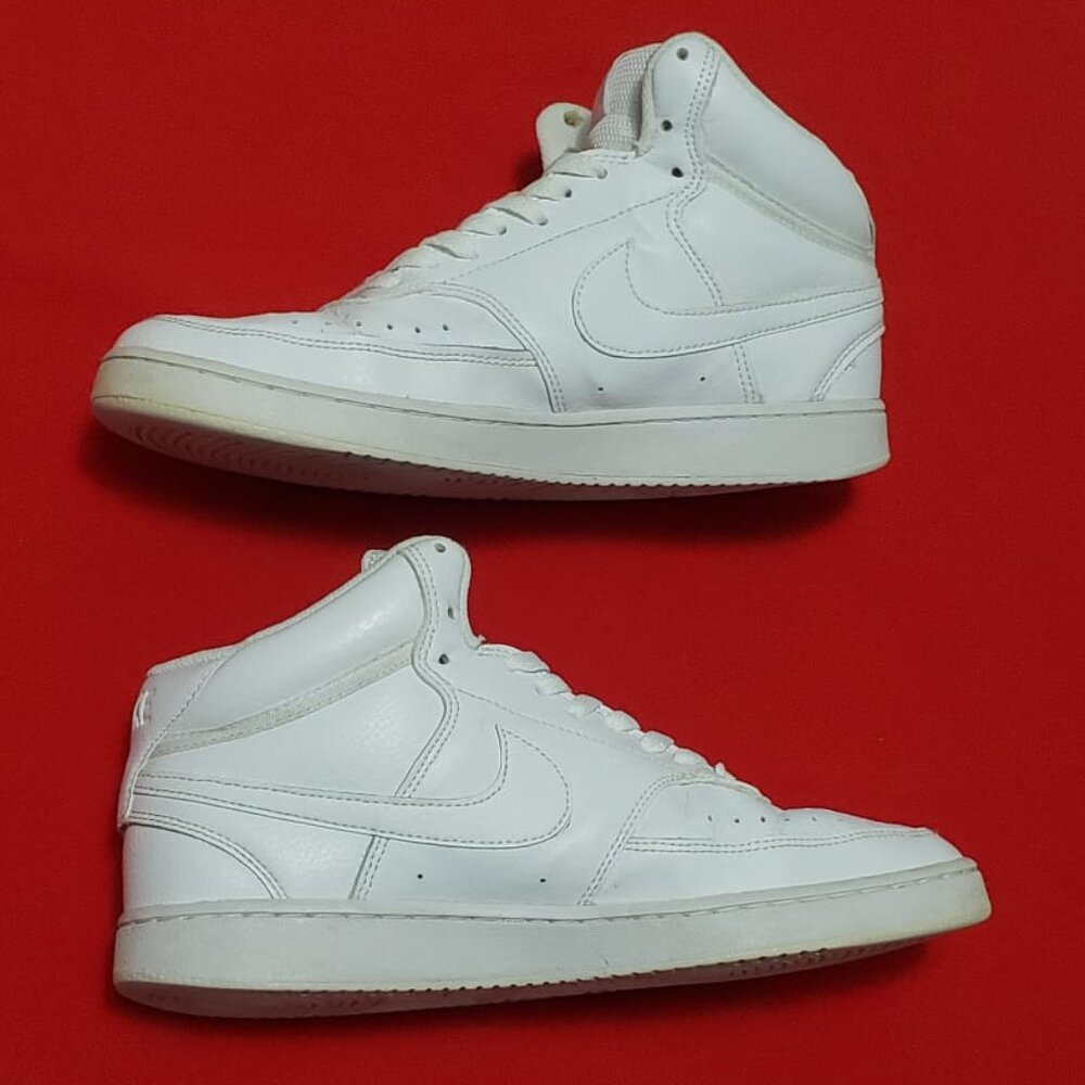 Men's Sports Shoes, Lace-Up Sneakers, Comfortable and Safe, White Color, Size 8